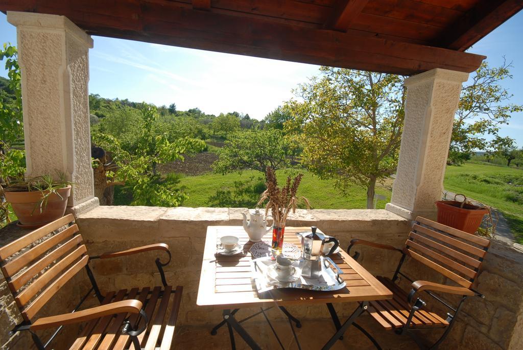 Villa Angela E Giovanni Vizinada Номер фото