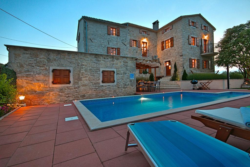 Villa Angela E Giovanni Vizinada Екстер'єр фото